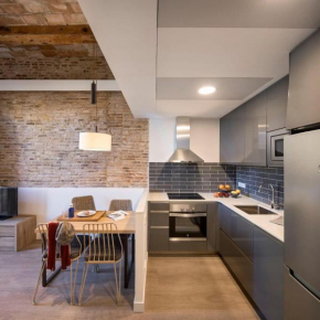 Pau Claris - Design apt next to Paseo de Gracia